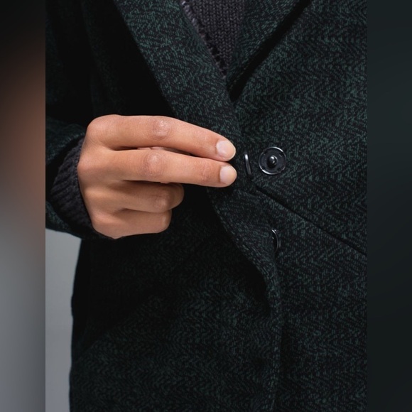 Lululemon Cozy Car Coat - Picture 9 of 11